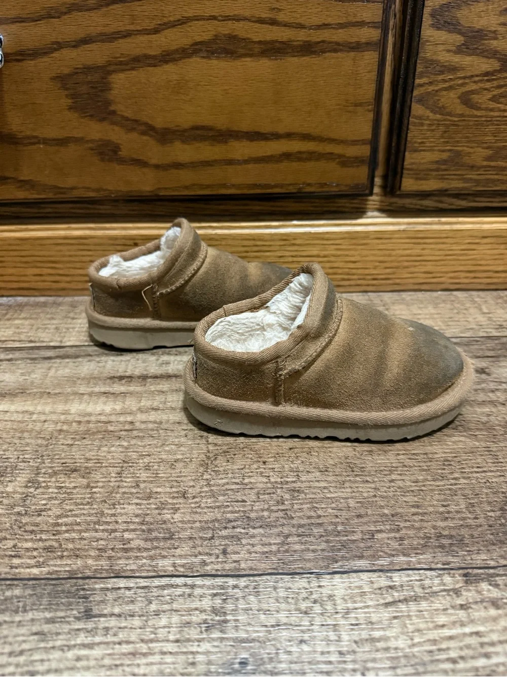 UGG Toddlers Chestnut Suede Slip-On Slippers